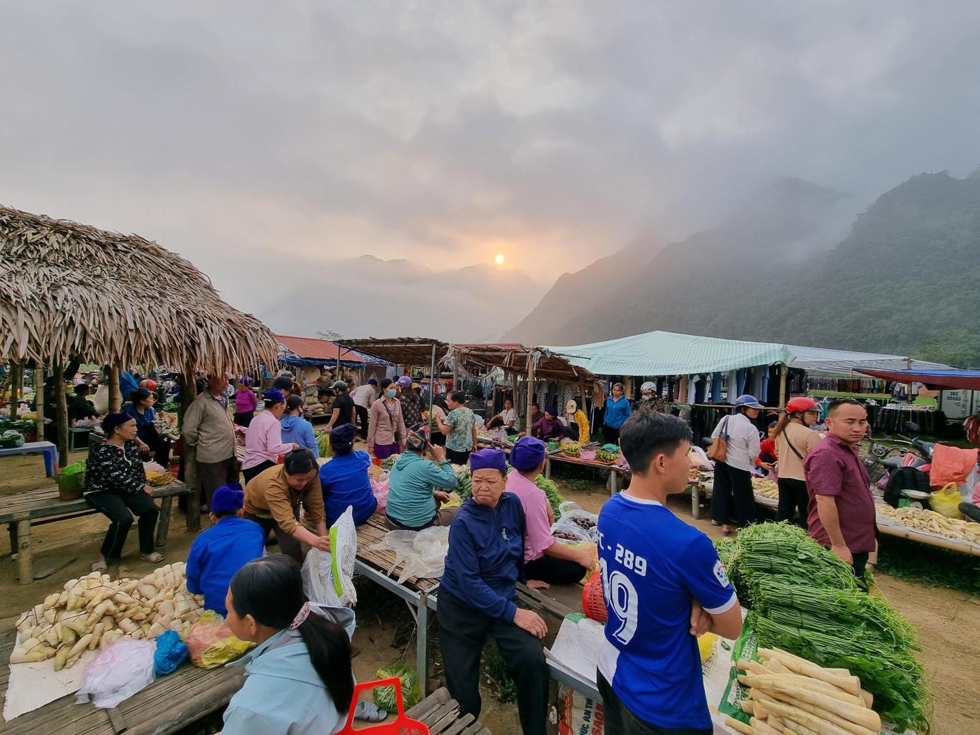 Inh La Home Pu Luong المظهر الخارجي الصورة